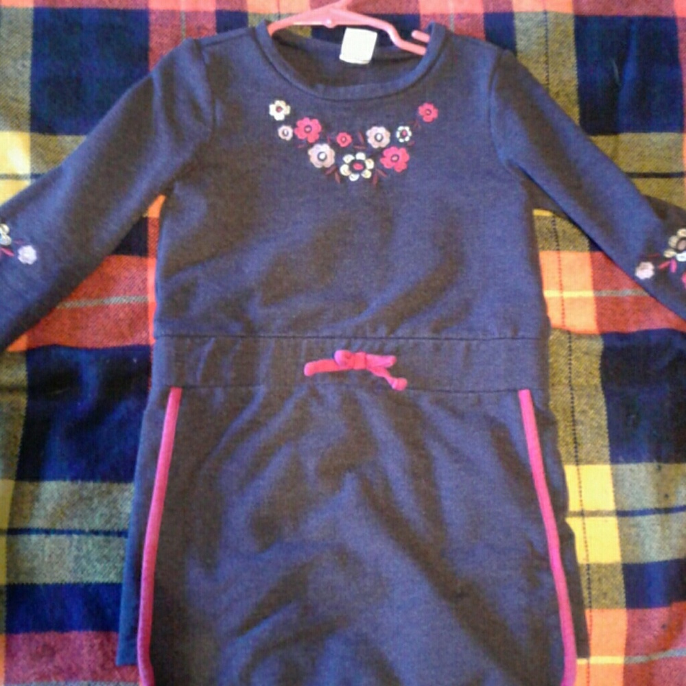 Girls dress